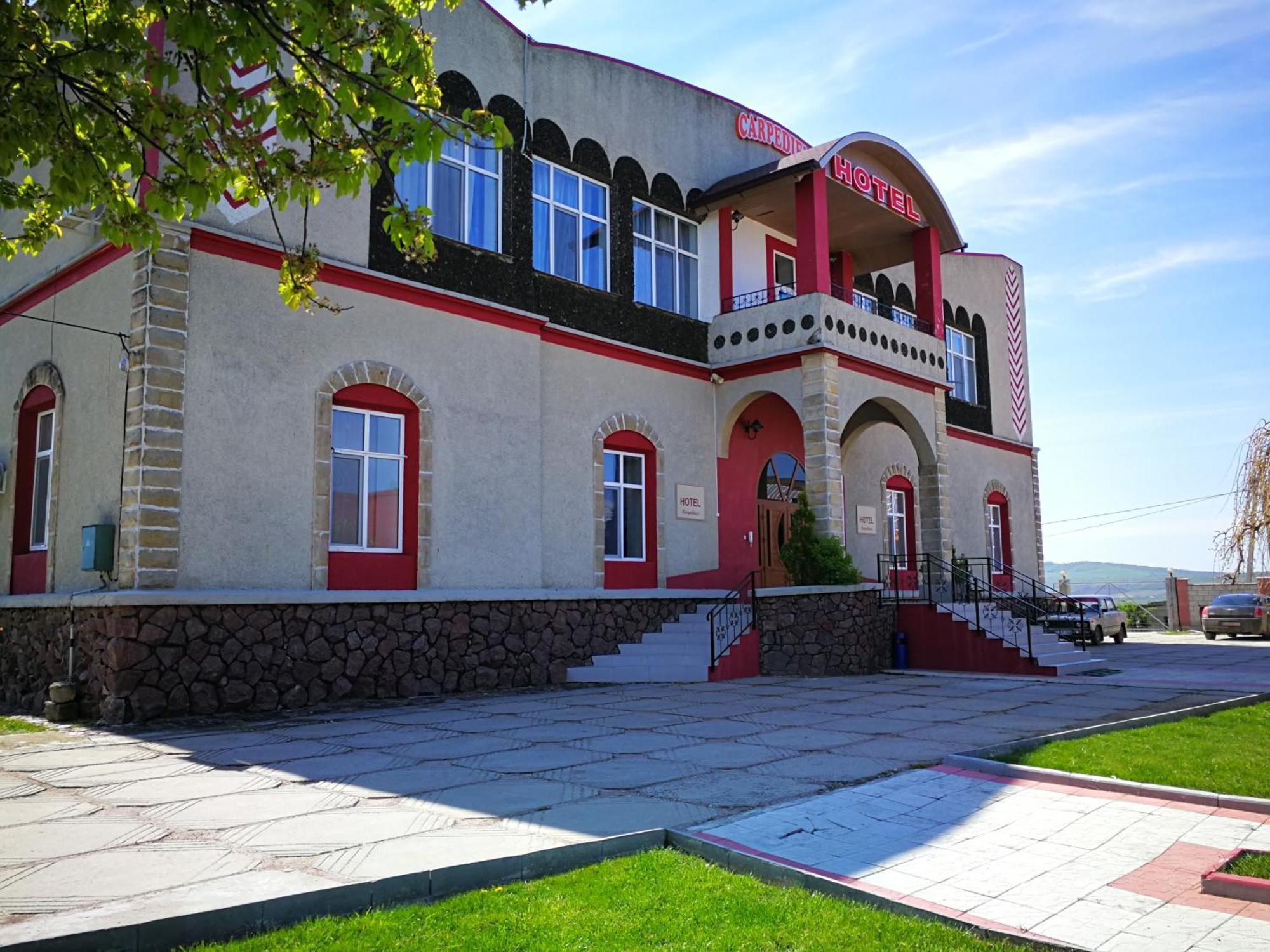 Carpediem Hotel Restaurant Albinetul Vechi Exterior foto